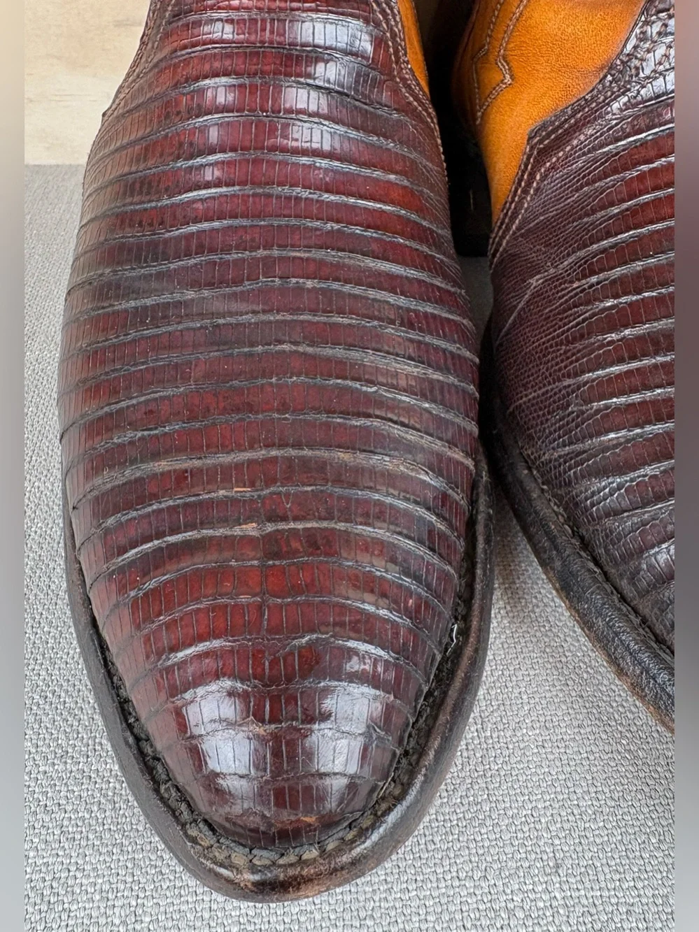 Nocona Cowboy Boots Lizard Leather Men’s Size 10 Dark Brown Light Tan